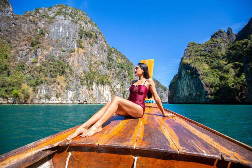 Phi Phi: 7 Island Day Tour by Longtail Boat - Meeting the boat at Tonsai Bay