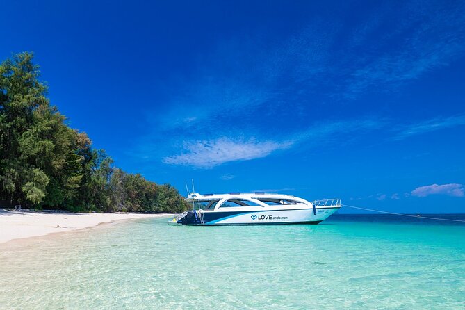 Phi Phi Speedboat Day Trip: Maya Bay, Bamboo & Seaview Lunch - Lunch and a break on Phi Phi Don