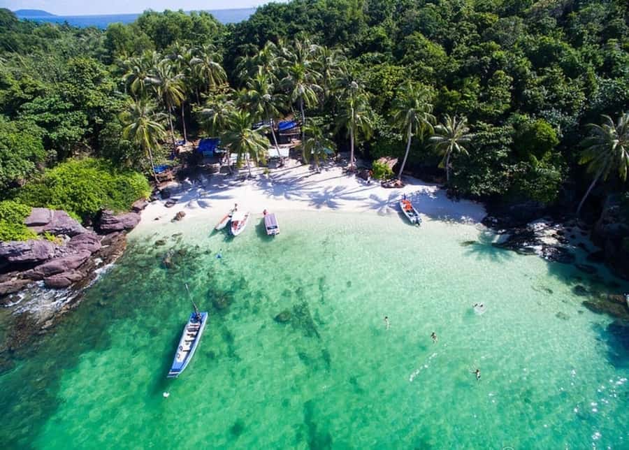 Phu Quoc : 3 Island Hopping and Snorkeling Day Trip - May Rut Ngoai for the final snorkel