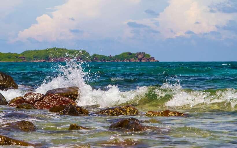 Phu Quoc: 3 Island Tour by Boat with Guide - Gam Ghi Island: often the better snorkeling stop