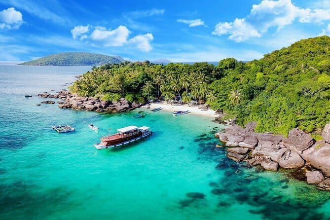 Phu Quoc 4 Islands Full Day Tour with cable car - 8 a.m. pickup and the ride to An Thoi Port
