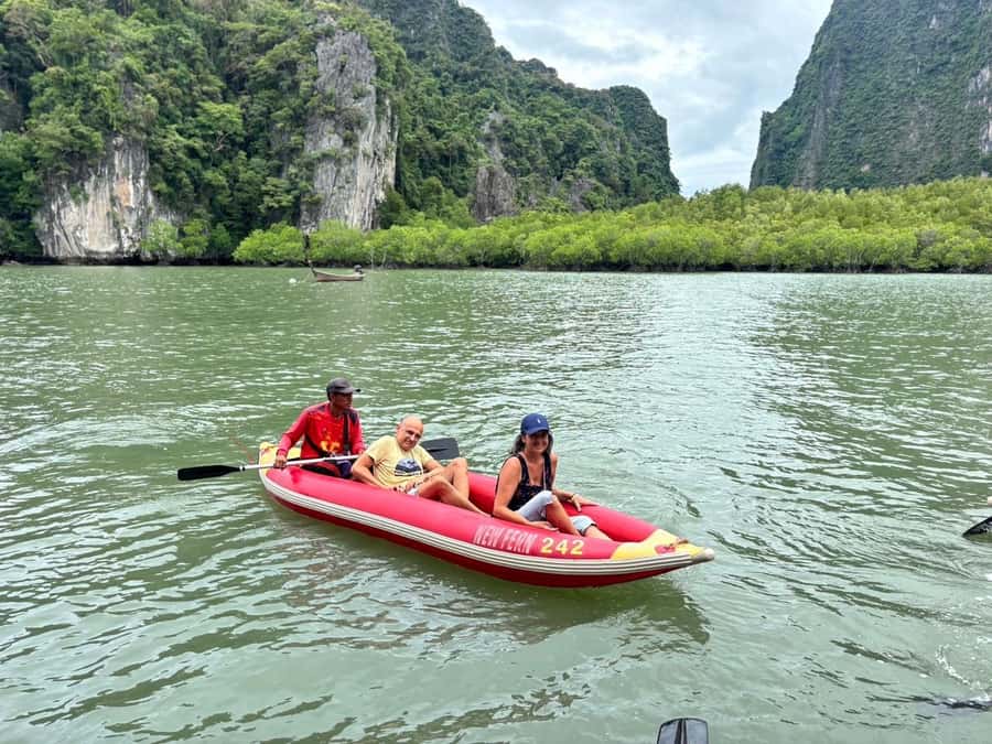 Phuket: James Bond 5 Islands Speedboat Tour with Lunch - Canoeing through Hong Island