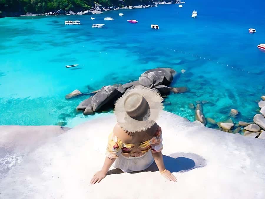 Phuket/Khao Lak: Similan Islands by Speedboat - Honeymoon Reef offers the first serious snorkeling stop
