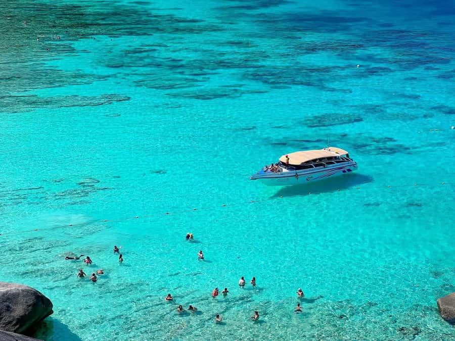 Phuket/Khaolak:Similan Islands Day Trip With Snorkeling Tour - Lunch and free time on Miang Island
