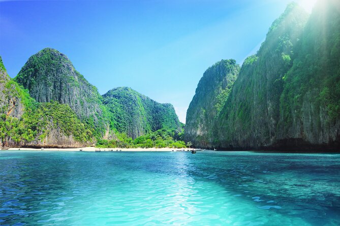 Phuket: Phi Phi and Bamboo Islands Day Trip with Buffet Lunch - Lunch on Phi Phi Don