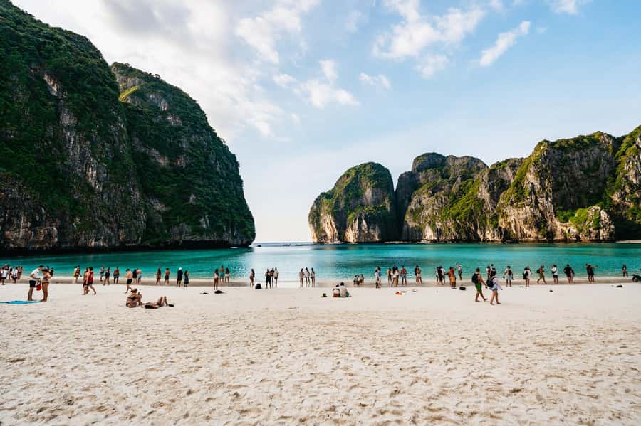 Phuket: Phi Phi Islands Day-Trip by Speed Catamaran - Who will get the best value from $135
