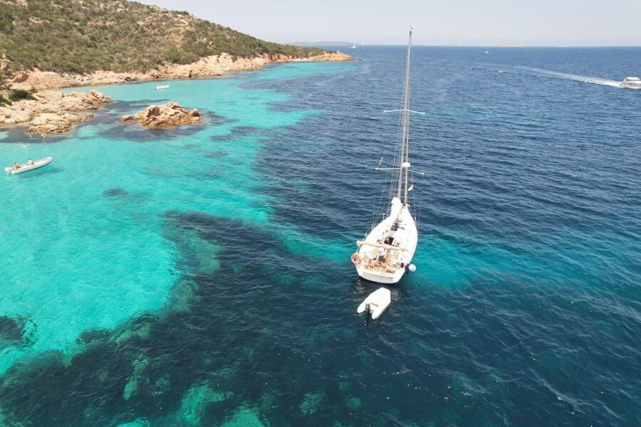 Poltu Quatu: La Maddalena Archipelago Sailboat full-day trip - Four and a half hours of sailing between the islands