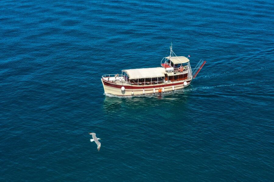 Poreč: Panoramic Morning Cruise Among 20 Islands with Drinks - Returning with Poreč in full view