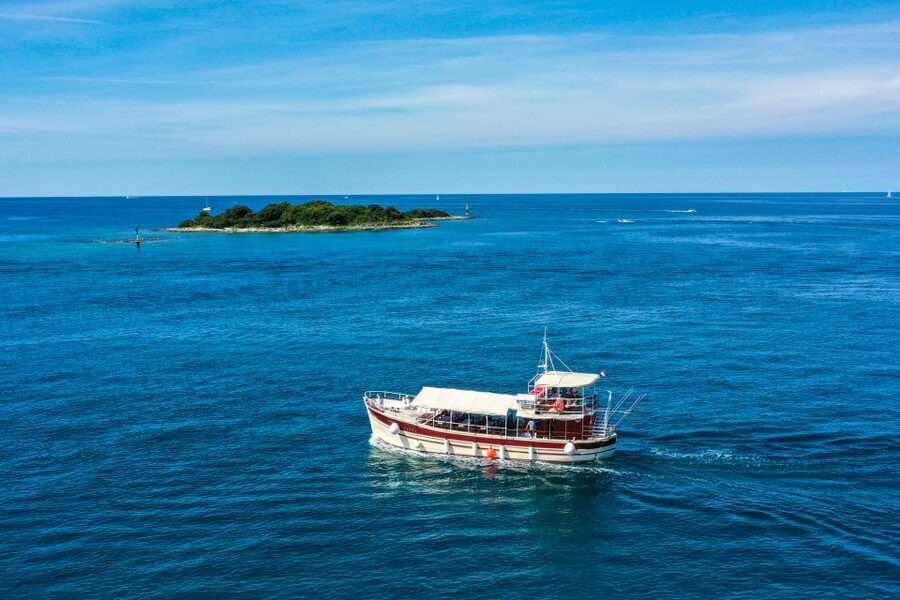 Poreč: Panoramic Morning Cruise Among 20 Islands with Drinks - Who will enjoy this Poreč cruise most