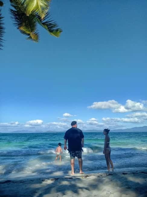 Port Barton: Island Hopping with Lunch,Hotel Transfer & Fees - Starfish Island and its shallow-water appeal