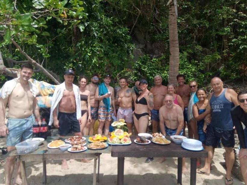 Port Barton: Island Hopping with Lunch,Hotel Transfer & Fees - Starting from Port Barton at 9 a.m.
