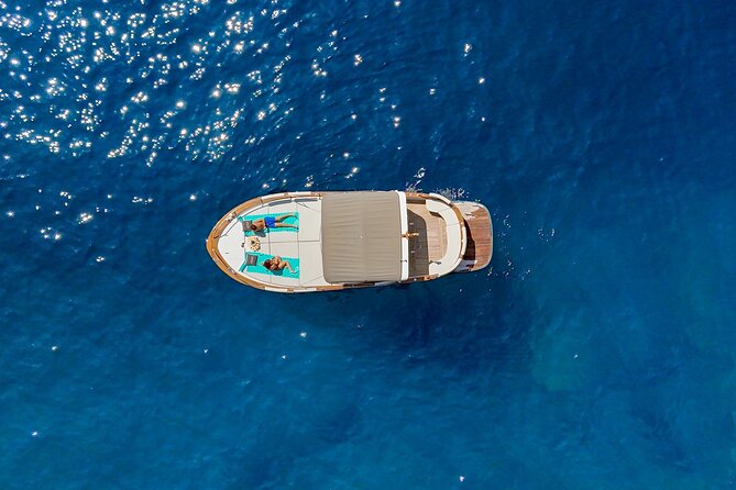Portovenere & Three Islands Small Group Boat Tour from La Spezia - Le Grazie and the working coast