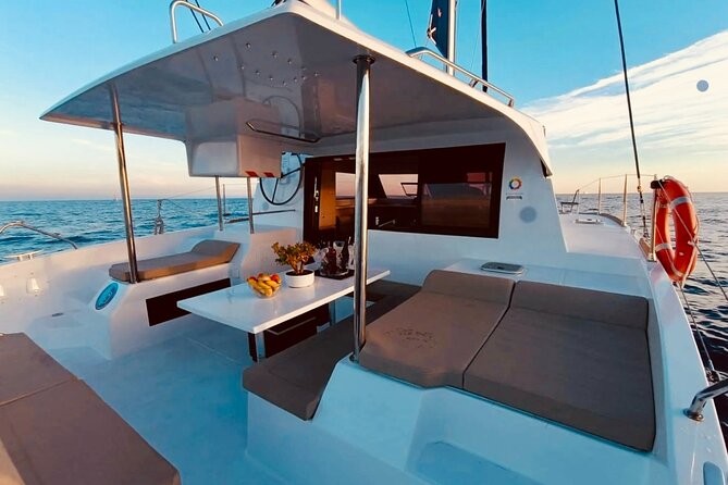 PREMIUM catamaran excursion archipelago of La Maddalena - Why a catamaran makes sense in La Maddalena