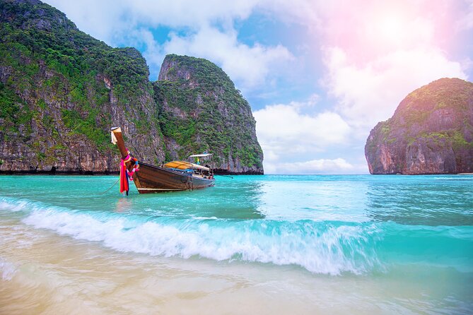 Premium Phi Phi Islands tour by Explera DMC - Khai Nok Island and the optional final stop