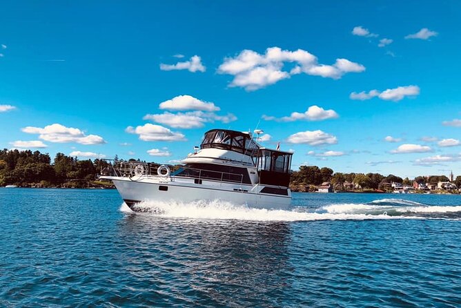 Private 1.5 hour 1000 Islands Cruise for up to 10 people - Key points to know before booking