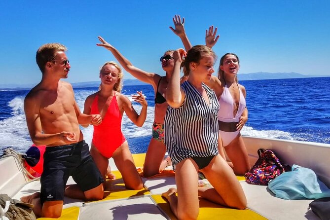 Private 4 islands tour (Golden Horn, Hvar, Pakleni islands, Šolta) - What the boat day feels like in practice