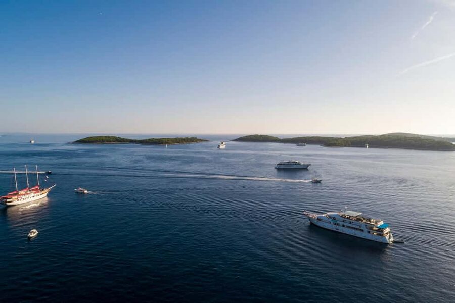Private 5 islands Boat Tour: Blue Cave,Hvar &Pakleni islands - Timing, cancellations, and languages
