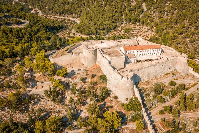 Private Blue Cave and Hvar - 5 Islands Tour - Budihovac is the best place for a swim