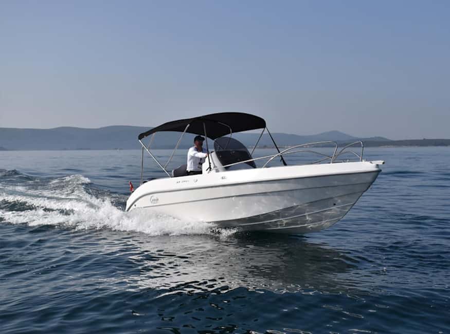 Private Blue Lagoon & 3 Islands Tour from Split - What the speedboat time feels like