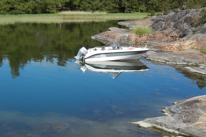 Private Boat Excursion into The Archipelago of Tammisaari - Why this boat trip feels different