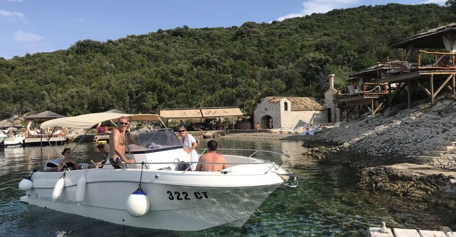 Private boat tour from Dubrovnik/Cavtat to Elafiti islands - Leaving Cavtat for the Elafiti Islands