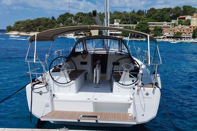 Private Inter-Island Tour from Dubrovnik to Elaphiti Islands - The time between stops is part of the tour