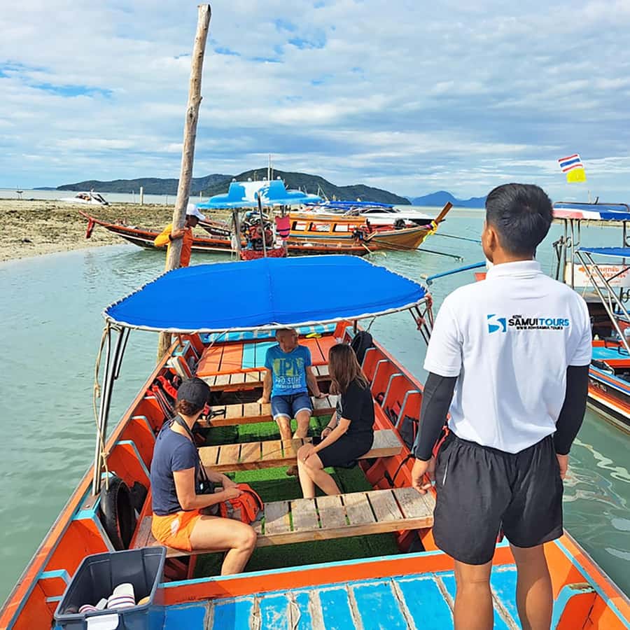 PRIVATE KOH SAMUI TOURS - SECRET ISLANDS BOAT TRIP - Koh Madsum and the woolly beach residents