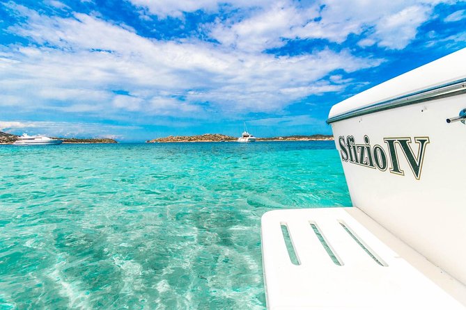 Private Motorboat Tour of the La Maddalena Archipelago - Budelli and Santa Maria: a strong opening