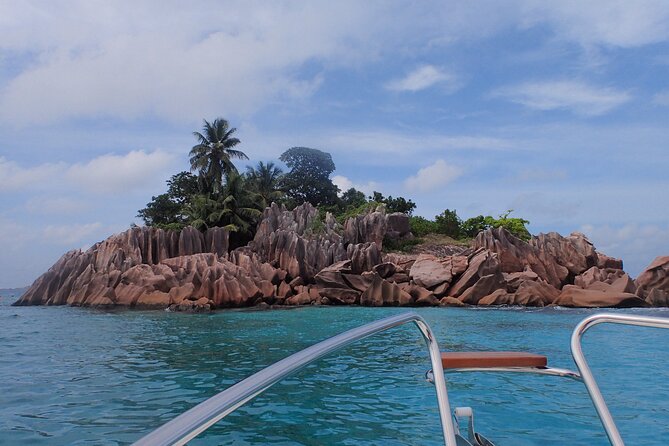 Private Seychelles Islands Tour by Boat with snacks & drinks - Should you book the Curieuse and St. Pierre boat trip?