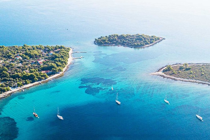 Private speedboat tour to Blue Lagoon and 3 Islands - Three islands, three different moods