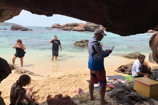 Private SpeedBoat Trip To 3 Islands In PQ With Cable Car (Option) - Adding the Phu Quoc Cable Car
