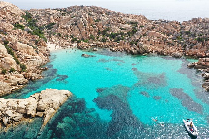 Private tour, archipelago of La Maddalena - Cala Coticcio and Caprera’s northern coves