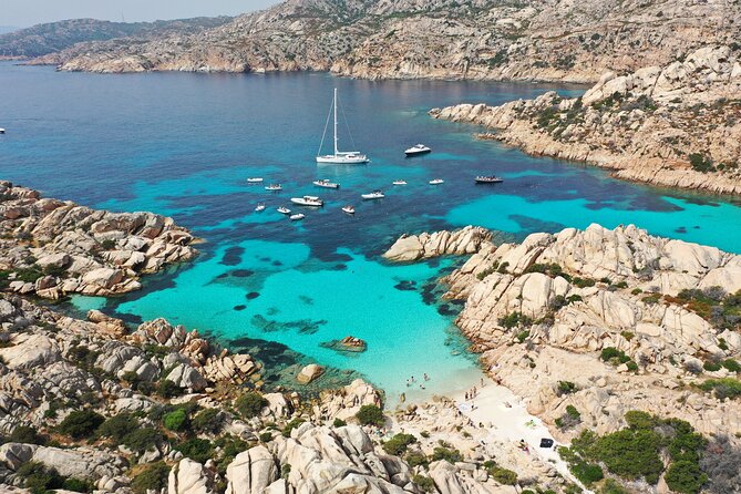 Private tour, archipelago of La Maddalena - Caprera: a quiet first swim at Cala Brigantina