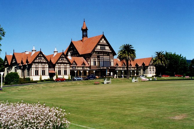 Private Tour: Bay of Islands Day Trip from Auckland - Haruru Falls and the route toward Paihia