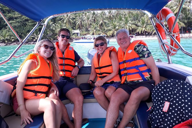 RED RIVER TOUR (Private tour): 4 ISLANDS TOUR BY SPEEDBOAT - Stop three: Gam Ghi or Buồm for snorkeling