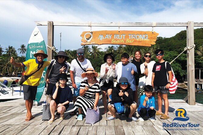 RED RIVER TOUR (Private tour): 4 ISLANDS TOUR BY SPEEDBOAT - Boat comfort, equipment, and practical details