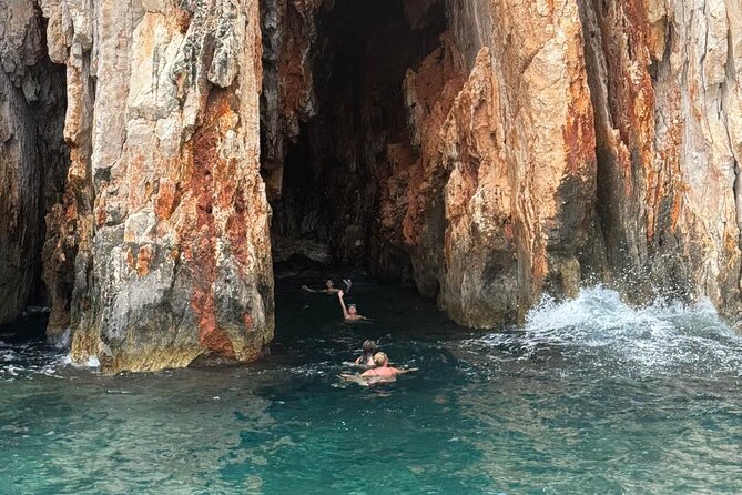 Red Rocks and Hvar Full Day Tour from Split and Brac - Red Rocks: a short stop with a strong visual payoff