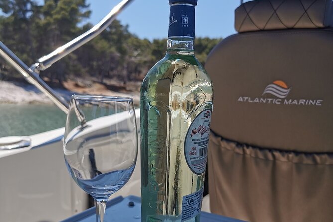 Rent a luxury speed boat for great fun on this Elaphiti Islands tour - What the price includes, and what it does not