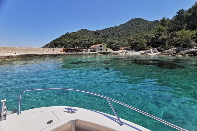 Rent a luxury speed boat for great fun on this Elaphiti Islands tour - Pickup, weather, and the small practical details