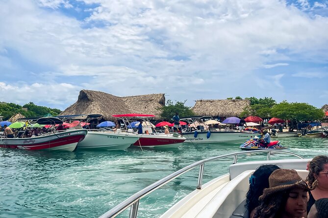 Rosario Islands Trip visiting Cholon, Playa Blanca and Snorkel - Key points at a glance