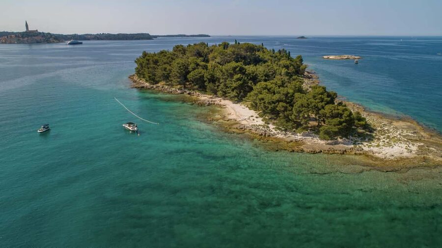 Rovinj: Luxury Island Hopping with Swimming & Snorkeling - Choosing the right pickup point in Rovinj