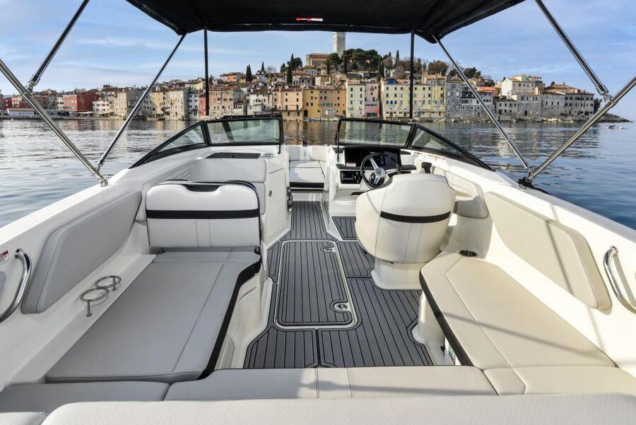Rovinj: Rovinj Archipelago and South Coves Speedboat Tour - Who should book this Rovinj tour
