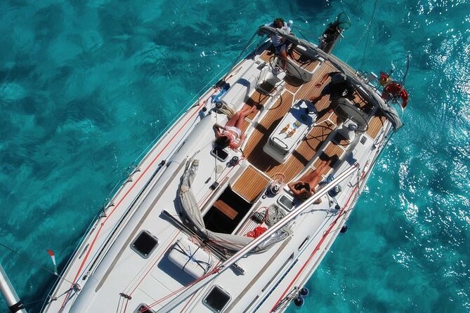 Sailing boat from Santa Teresa di Gallura to the Maddalena Archipelago - Lunch, drinks, and the life aboard