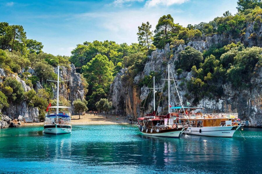 Sarigerme: 12 Islands Boat Trip with Lunch and Transfer - Drinks, toilets, and other practical points