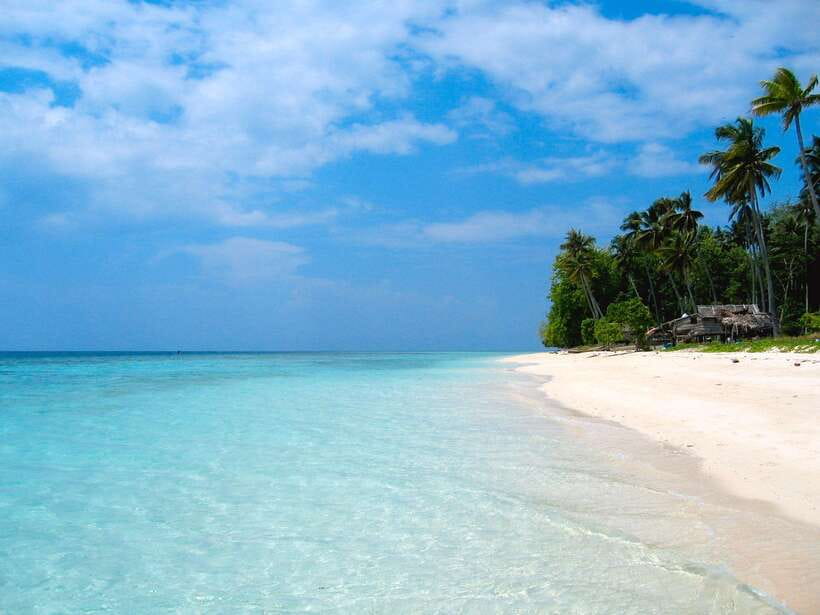 Semporna: Explore 3 Islands Tour Snorkel or Dive & Lunch - Who should book this Semporna tour?