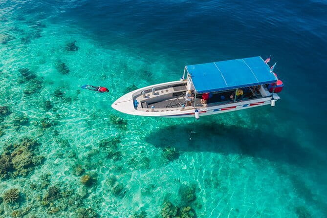 Semporna Hike Bohey 3 Island Snorkel Dive Tour and Lunch - Bohey Dulang gives the day its signature view