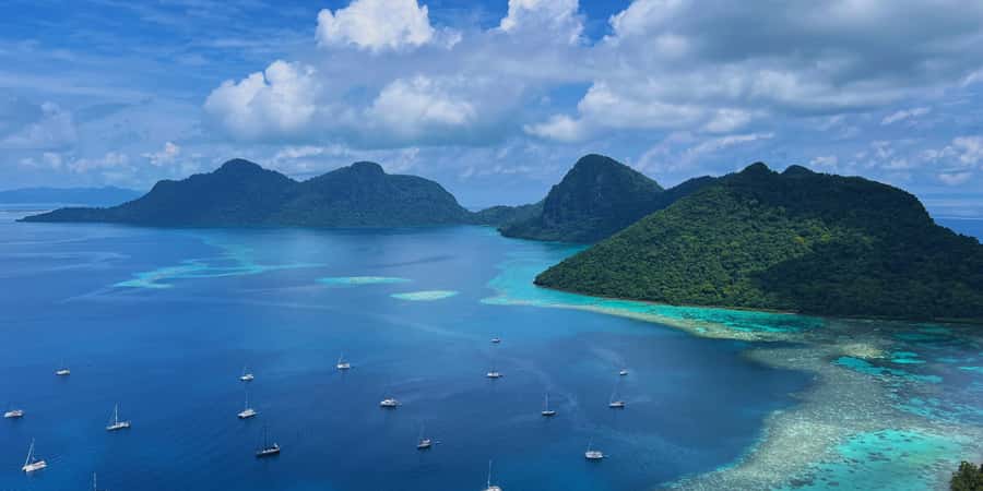 Semporna : Island Hopping Semporna Adventure - Mantabuan, the best stop for coral and sea life