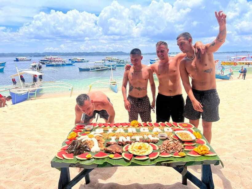 SIARGAO: PRIVATE ISLAND HOPPING GUYAM, DAKU AND NAKED ISLAND - Private does not always mean polished