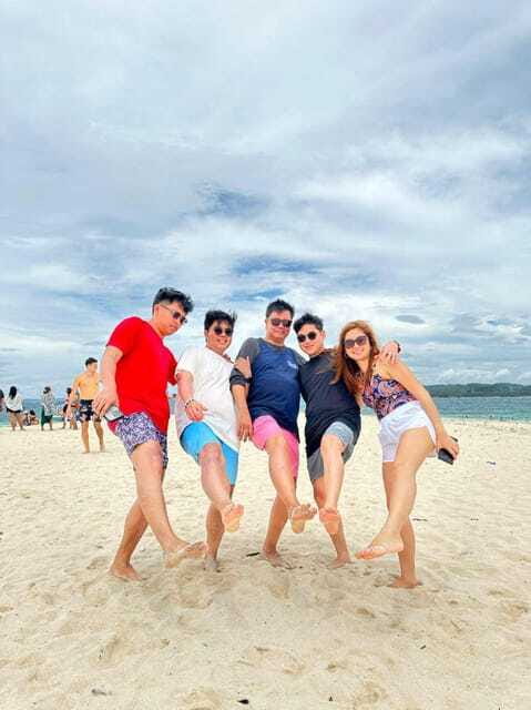 SIARGAO: PRIVATE ISLAND HOPPING GUYAM, DAKU AND NAKED ISLAND - Who will get the most from this tour