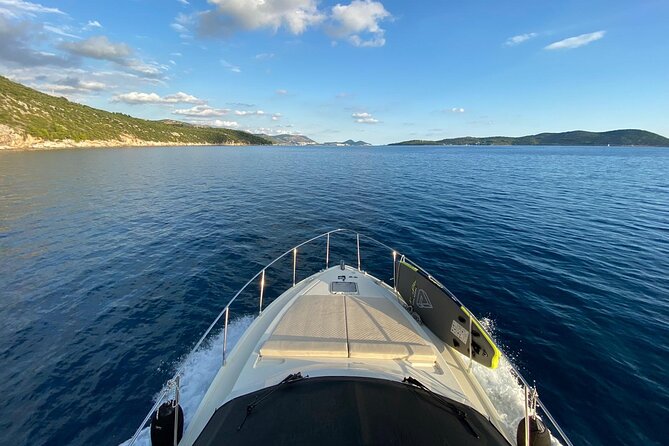 Small group tour by premium yacht to Elaphite Islands - Who will enjoy this yacht tour most?